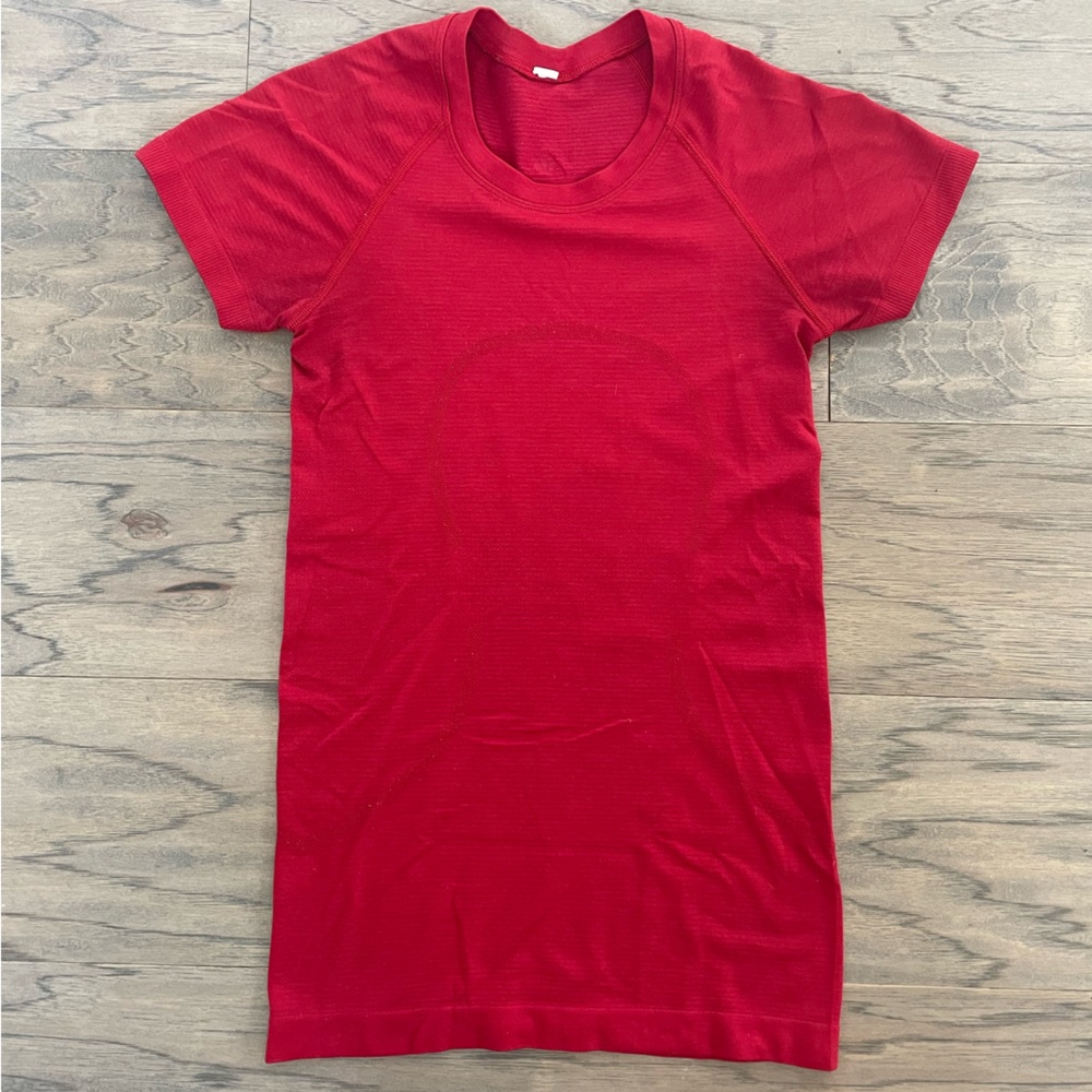 Lululemon Swiftly Tech Short Sleeve Shirt Size 2
